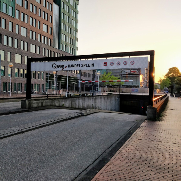 Park & Bus - De Toppers - Q-Park Handelsplein logo